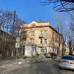 Апартаменты 10, LvApart 2 кім ізольовані Центр з балконом безкоштовна парковка *