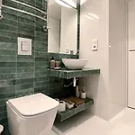 10, 2 кім ізольовані центр з балконом безкоштовна парковка Apartment *