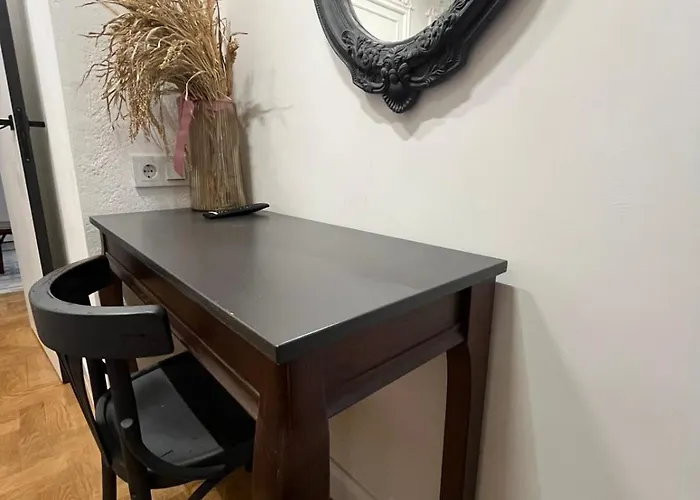 10, Lvapart 2 Кім Центр З Балконом Парковка アパート リヴィウ